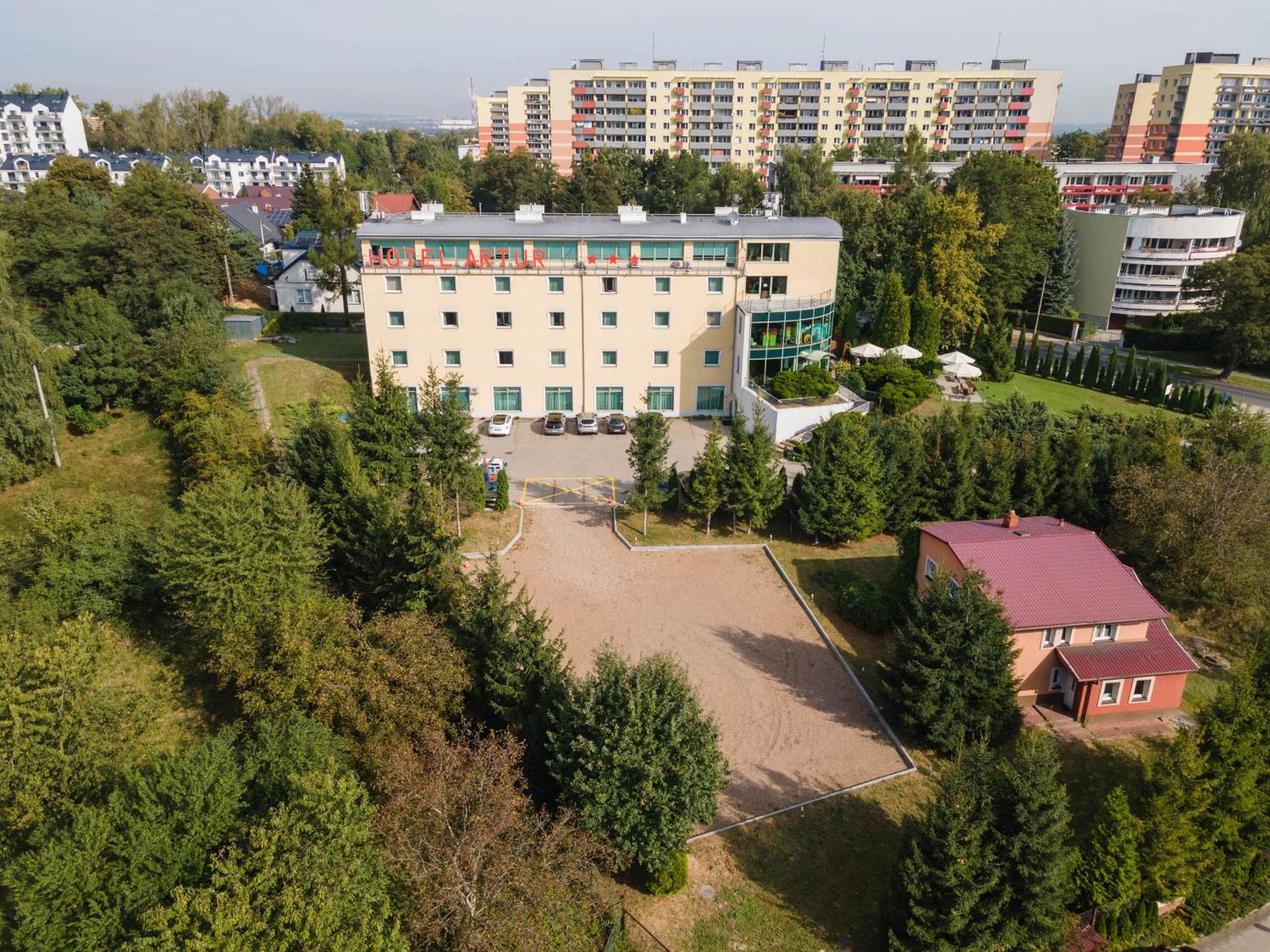 Готель Artur