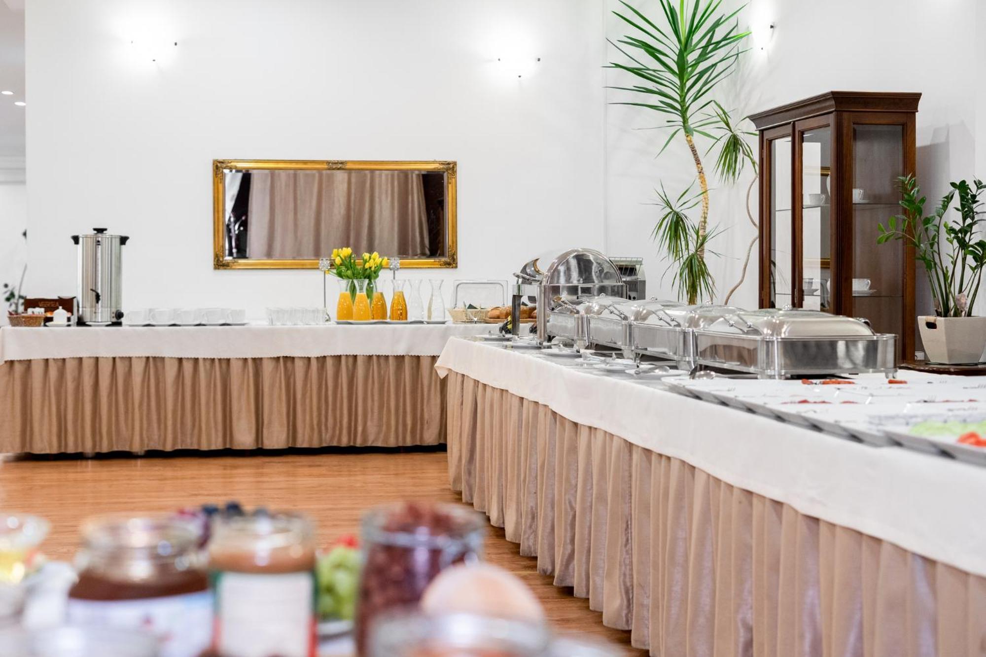 Hotel Artur 3*